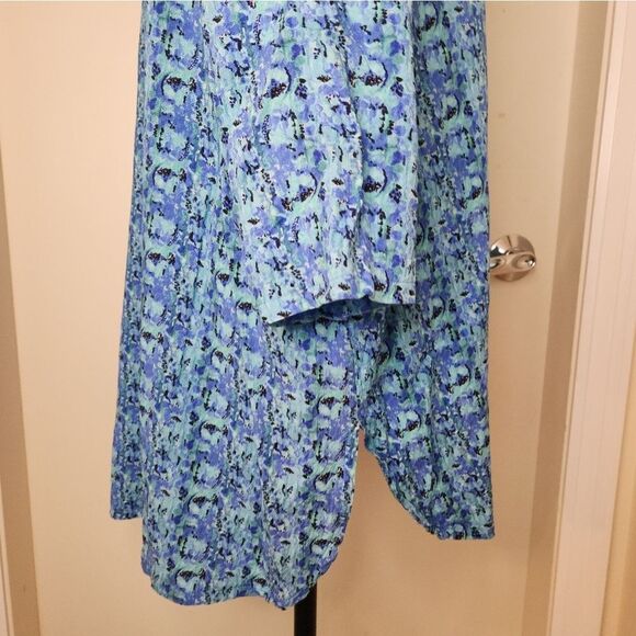 Blue Sky Abstract Linen Blouse Top - Picture 8 of 10